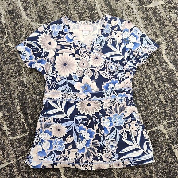 KOI by Kathy Peterson Scrup Top XS - Picture 1 of 6